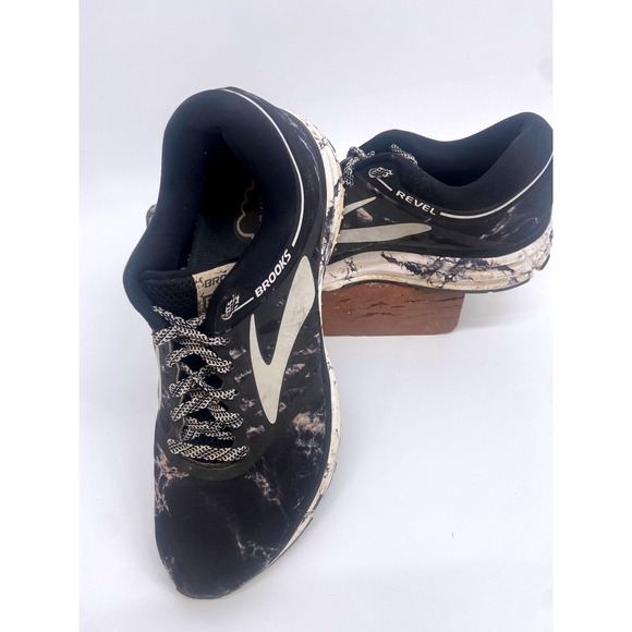Brooks DNA Revel 5‎ Rare Running Shoes Black /White Marble Print Samples Size 9 main image 5